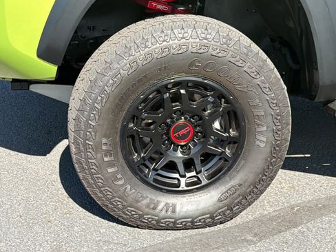 Used 2022 Toyota Tacoma TRD Pro AWD/4WD image 9