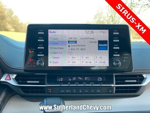 Used 2024 Toyota Sienna XSE FWD image 26