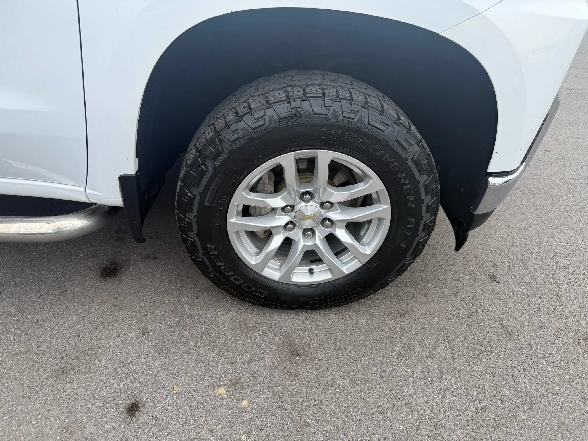 Used 2019 Chevrolet Silverado 1500 LT w/ Z71 Off-Road Package AWD/4WD image 17