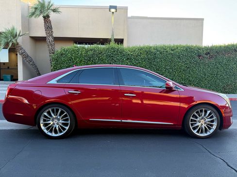 Used 2013 Cadillac XTS Platinum image 2