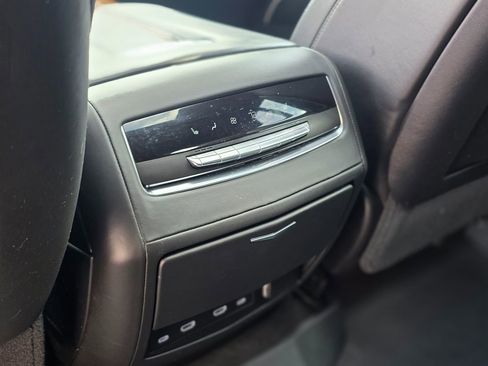 Used 2021 Cadillac Escalade Sport Platinum image 29