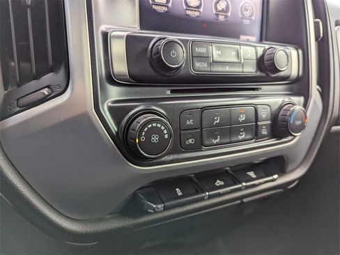 Used 2015 GMC Sierra 3500 SLE image 24