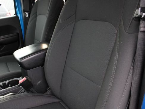 Used 2021 Jeep Gladiator Willys image 5