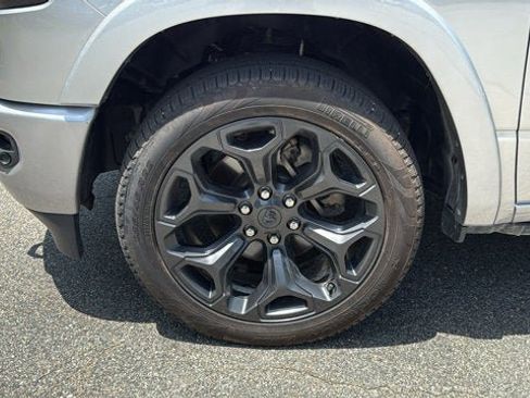 Used 2023 RAM 1500 Limited AWD/4WD image 11
