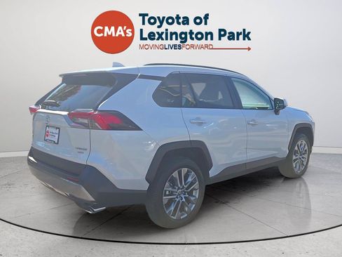 Used 2025 Toyota RAV4 Limited w/ Advanced Technology Package AWD/4WD image 5