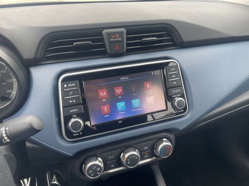 Used 2025 Nissan Versa SV image 20