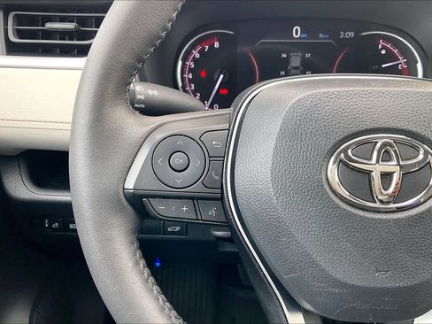 Used 2023 Toyota RAV4 XLE w/ Convenience Package image 23