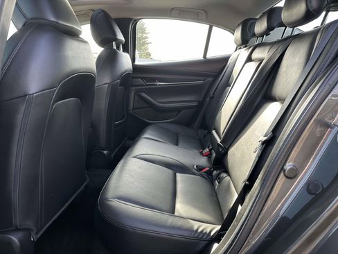 Used 2022 MAZDA MAZDA3 s image 23