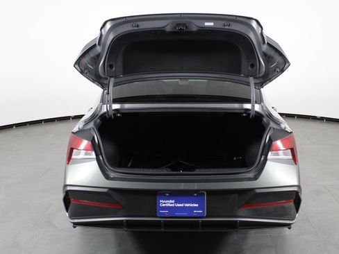 Certified 2025 Hyundai Elantra Sport FWD image 17