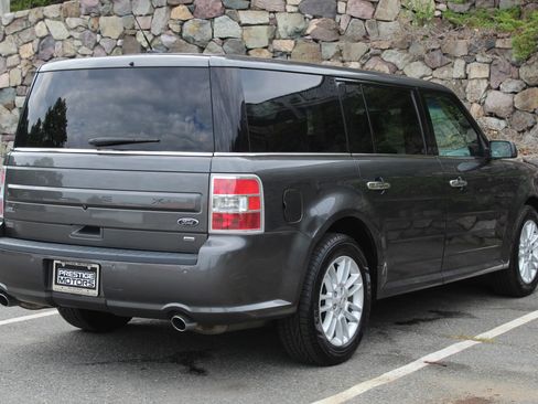 Used 2017 Ford Flex SEL w/ Equipment Group 202A image 9