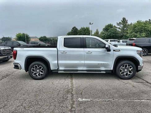 New 2026 GMC Sierra 1500 SLT AWD/4WD image 10
