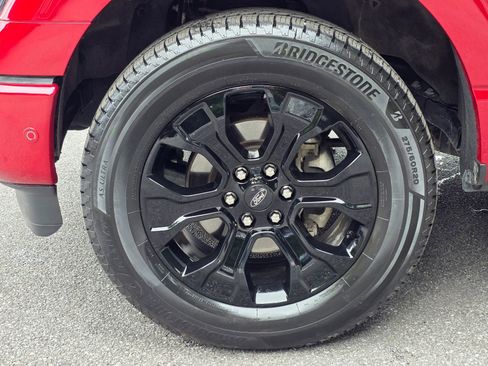 Used 2023 Ford F150 Platinum w/ FX4 Off-Road Package image 39