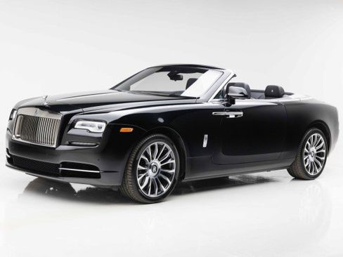 Used 2019 Rolls-Royce Dawn RWD image 9