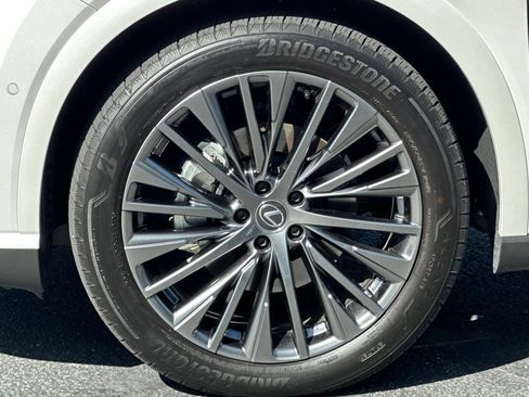 Certified 2025 Lexus RX 450h AWD w/ Luxury Package image 37