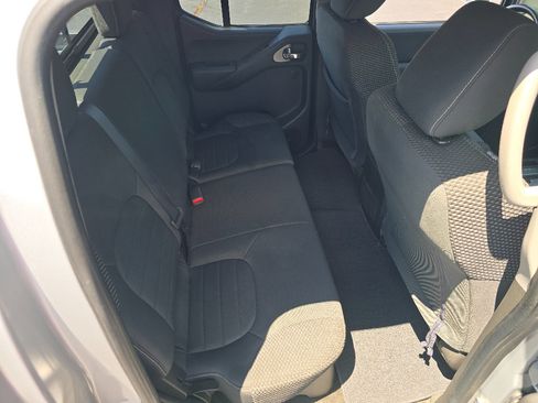 Used 2018 Nissan Frontier PRO-4X AWD/4WD image 15