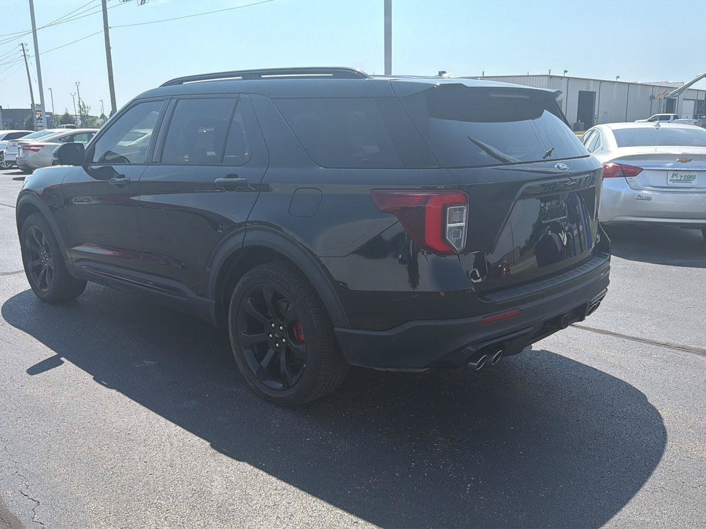 Used 2020 Ford Explorer ST w/ ST Street Pack AWD/4WD image 3