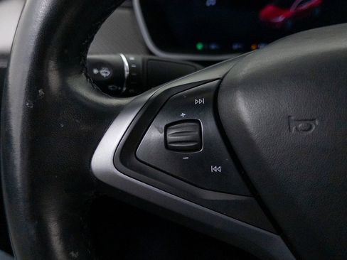 Used 2019 Tesla Model X Performance image 17