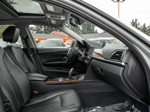 Used 2014 BMW 328d xDrive Sedan AWD/4WD image 12