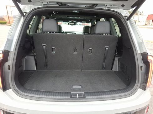 Used 2024 Kia Telluride EX X-Line image 32