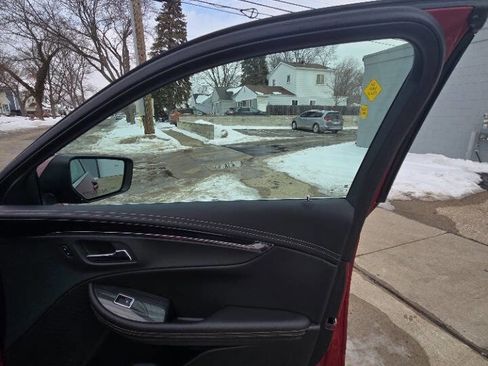 Used 2019 Chevrolet Impala LT w/ Sunroof and Spoiler Package image 29