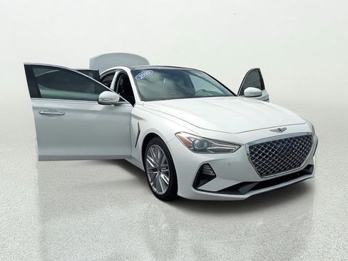 Used 2020 Genesis G70 2.0T w/ Elite Package RWD image 9