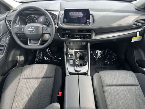 Used 2026 Nissan Rogue SV image 13