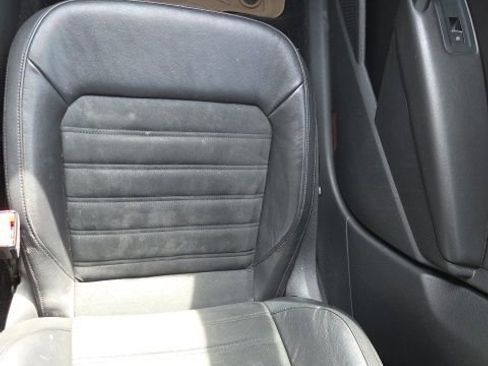 Used 2015 Volkswagen Passat TDI SEL Premium image 18