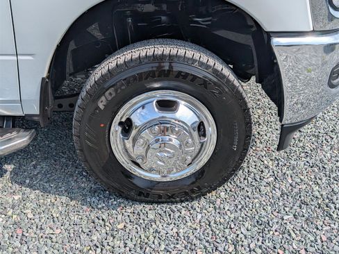 Used 2024 RAM 3500 Big Horn image 9