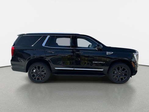 Used 2026 GMC Yukon Denali w/ Advanced Technology Package AWD/4WD image 2
