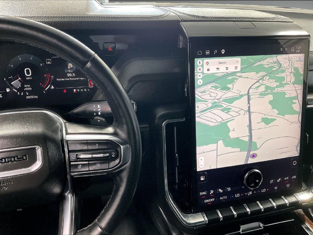 Used 2025 GMC Yukon Denali AWD/4WD image 19