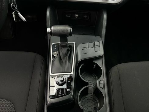 Used 2025 Kia Sportage LX image 14