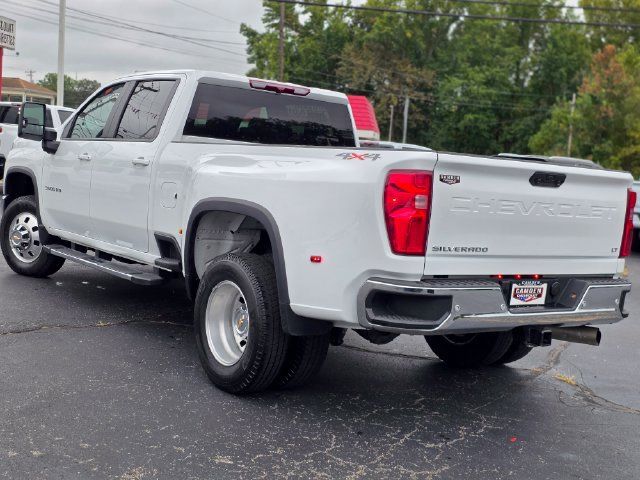 Used 2025 Chevrolet Silverado 3500 LT w/ Safety Package AWD/4WD image 3