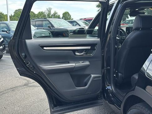 Used 2025 Honda CR-V Sport Touring image 28