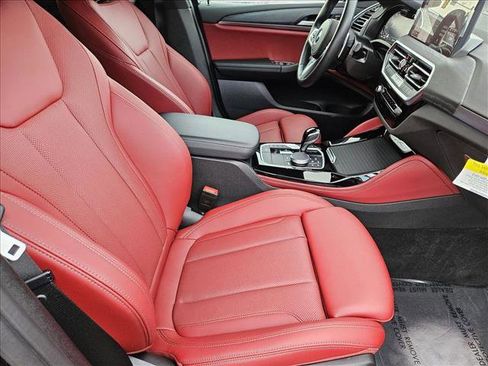 Certified 2025 BMW X4 xDrive30i w/ Premium Package image 21