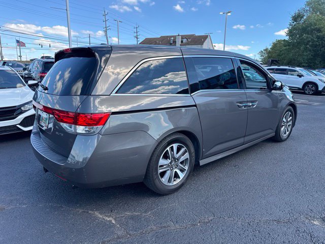 Used 2014 Honda Odyssey Touring Elite image 4