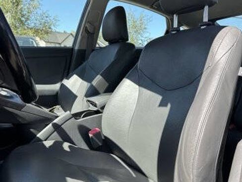 Used 2010 Toyota Prius Five image 12