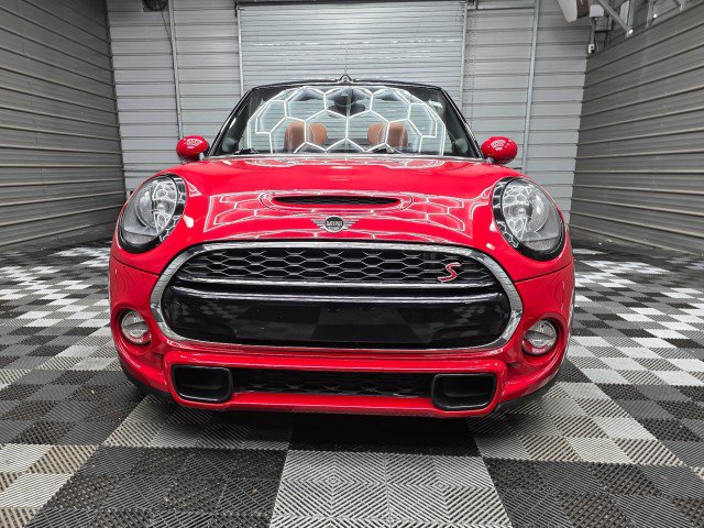 Used 2019 MINI Cooper S w/ Signature Upholstery Package FWD image 4