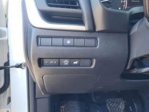 Certified 2025 Nissan Rogue SV w/ SV Premium Package image 9