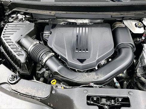 Used 2025 GMC Acadia Elevation image 32