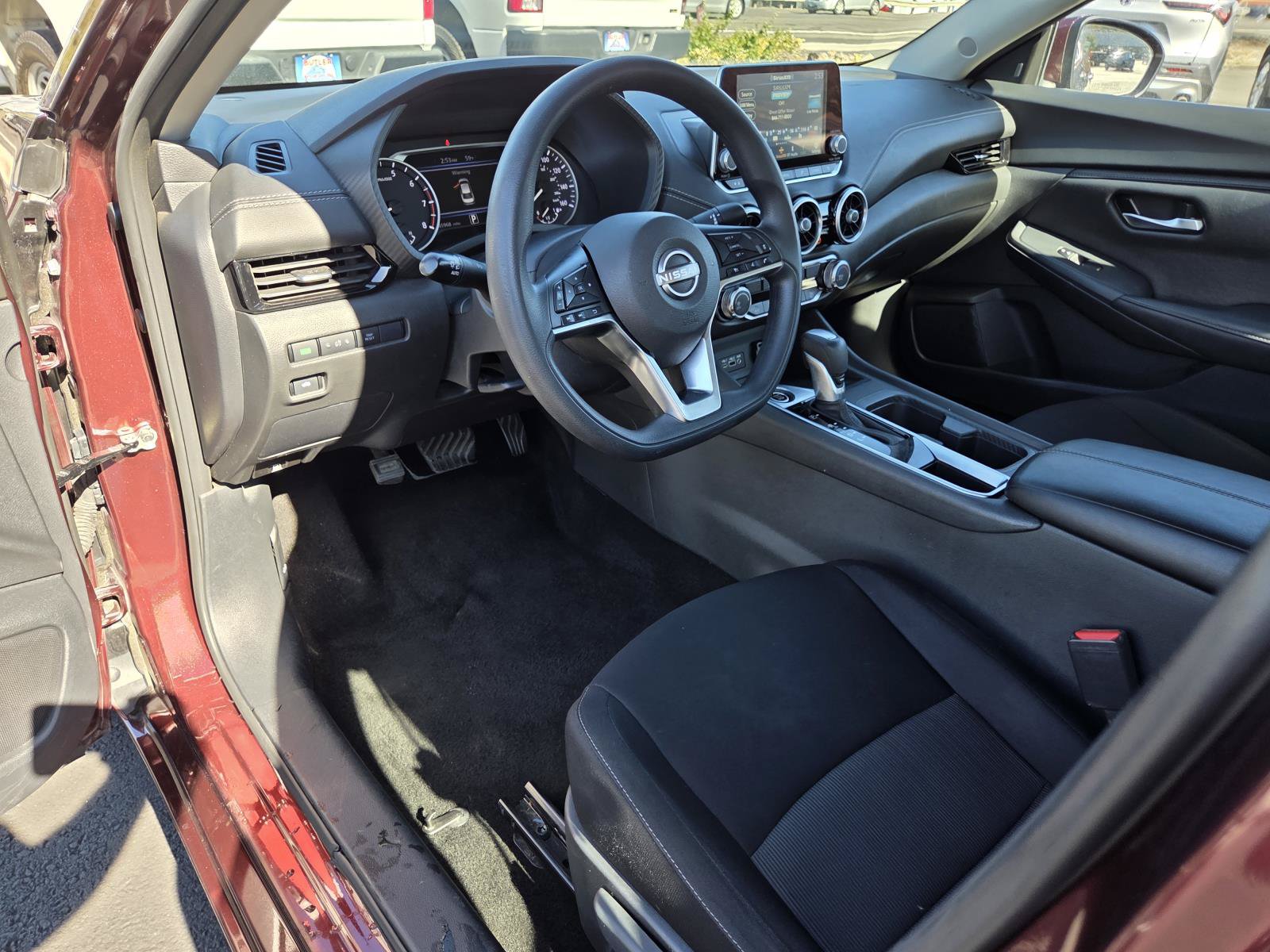 Used 2025 Nissan Sentra SV FWD image 11