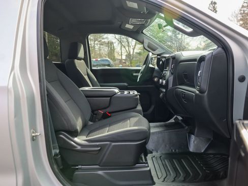 Used 2021 GMC Sierra 1500 2WD Regular Cab w/ Convenience Package image 9