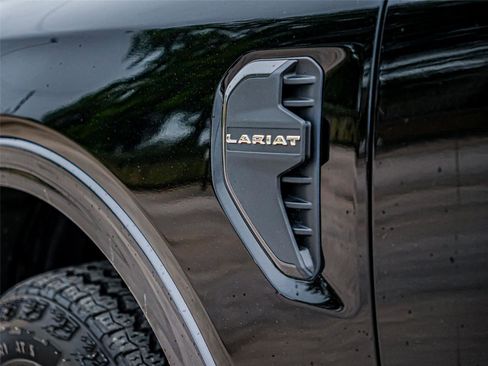 Used 2024 Ford Ranger Lariat w/ FX4 Off-Road Package AWD/4WD image 38