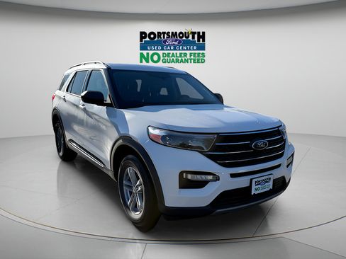 Used 2022 Ford Explorer XLT w/ Equipment Group 202A AWD/4WD image 1