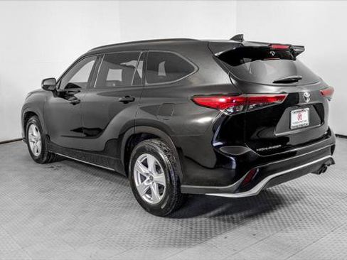 Used 2021 Toyota Highlander XSE image 4