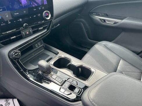 Used 2024 Lexus NX 350 AWD w/ Vision Package image 13