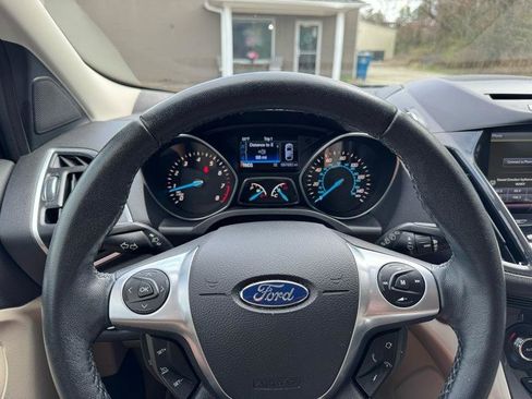Used 2013 Ford Escape SEL image 15