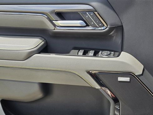 New 2026 Chevrolet Silverado 2500 ZR2 AWD/4WD image 23