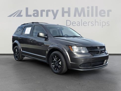 Used 2020 Dodge Journey SE w/ Blacktop Package image 7