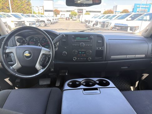 Used 2011 Chevrolet Silverado 1500 LT w/ All-Star Edition AWD/4WD image 29