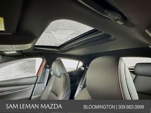 Used 2025 MAZDA MAZDA3 s image 8